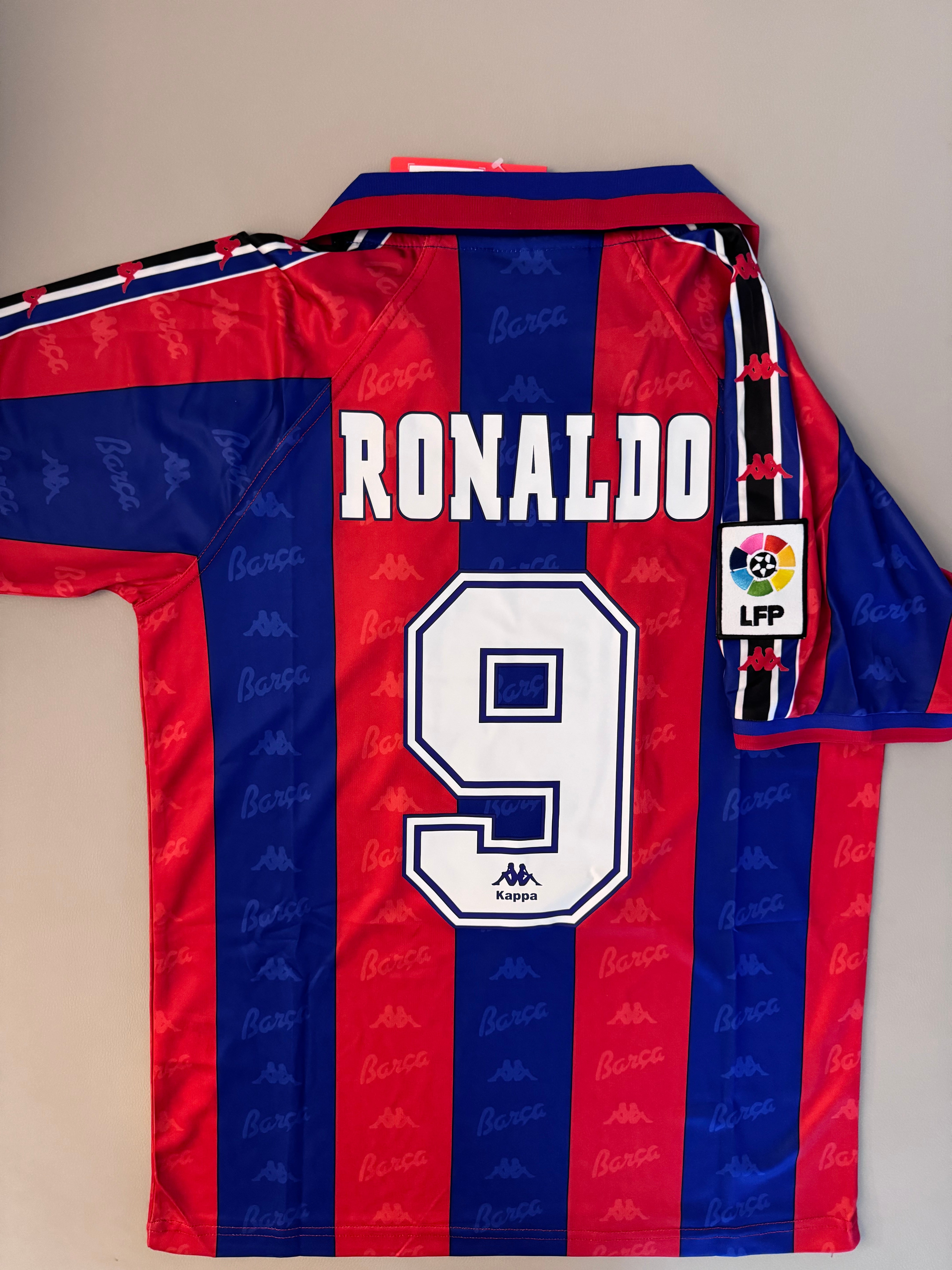 Ronaldo Barcelona retro jersey