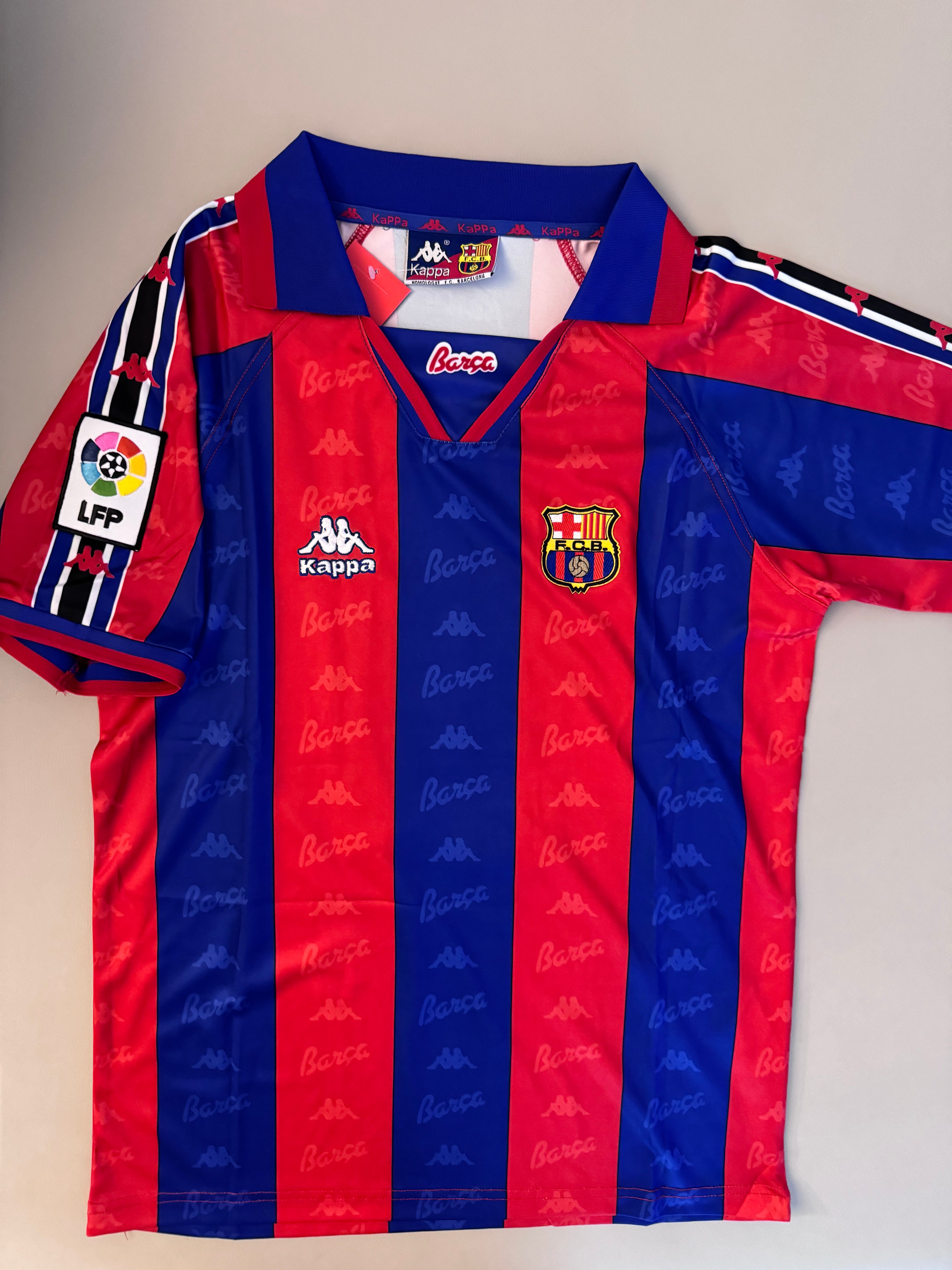 Ronaldo Barcelona retro jersey