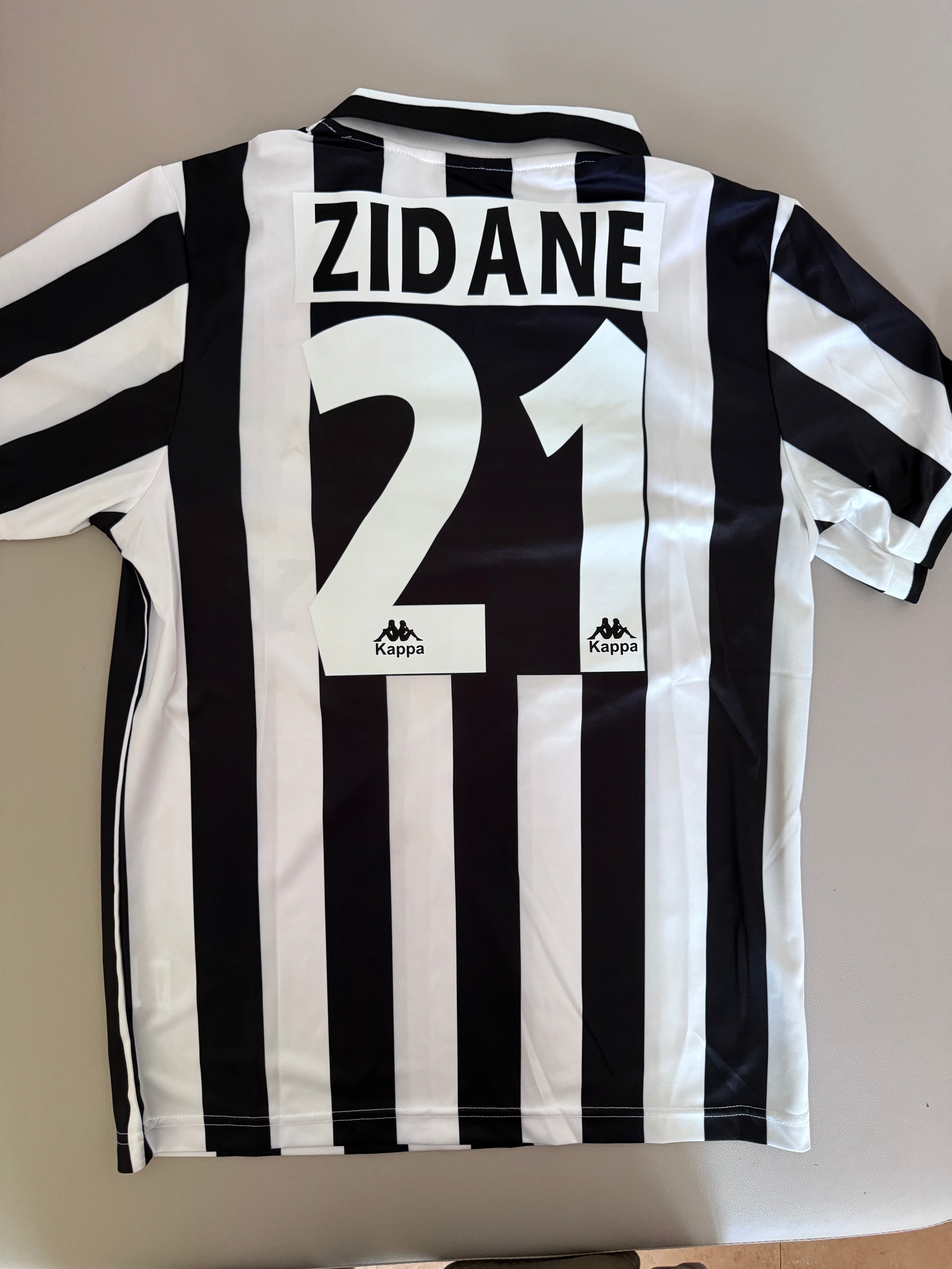 Zidane Juventus Retro Jersey